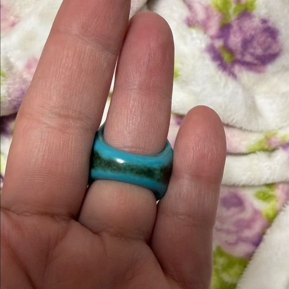 Turquoise and Black Ornate Women's Ring plastic - Picture 5 of 5